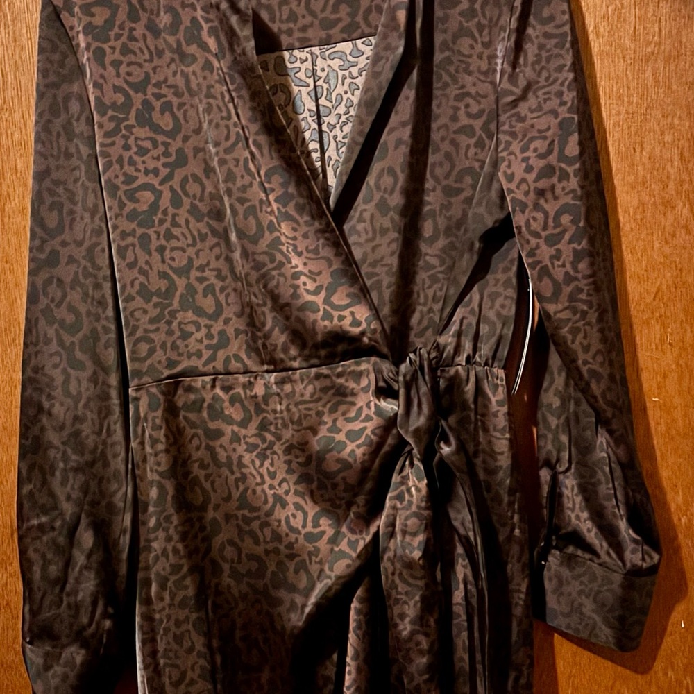 Scoop NYC Brown Leopard Print Midi Dress. Wrap dress